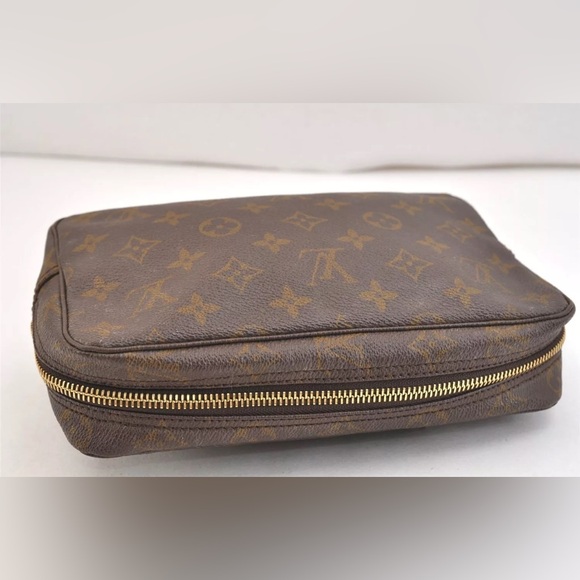 Authentic Louis Vuitton Trousse Toilette 23 - Picture 2 of 11